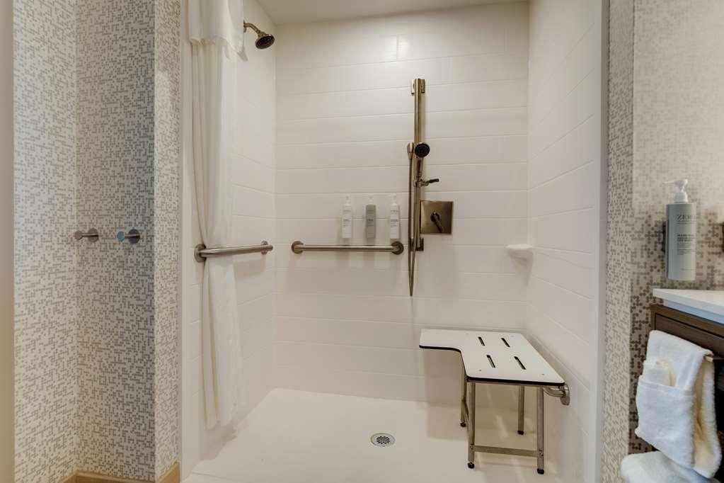 Home2 Suites By Hilton 哈蒙德 客房 照片